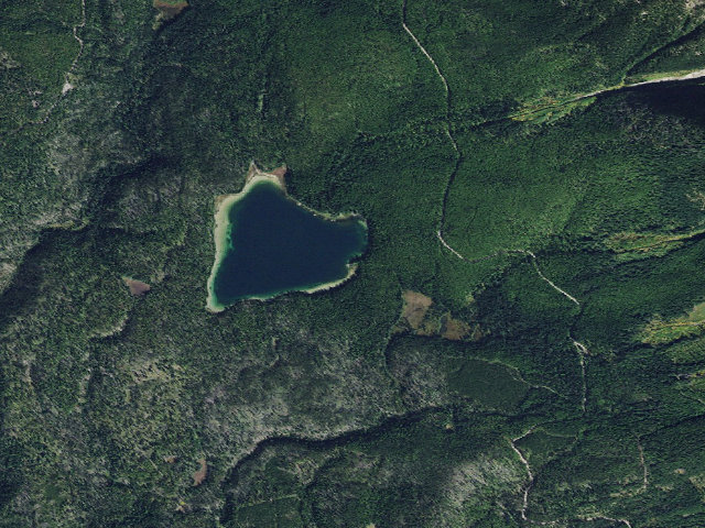 Aerial image of Clearwater Lake 01