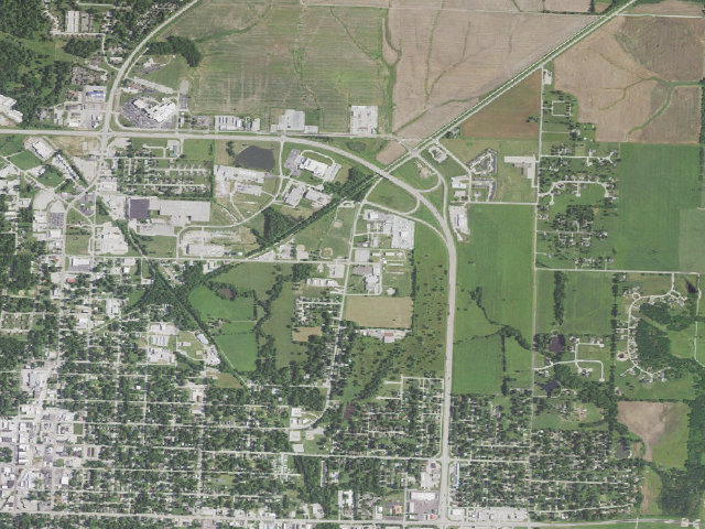 Aerial image of Clinton Community Center (Katy Trail camping)