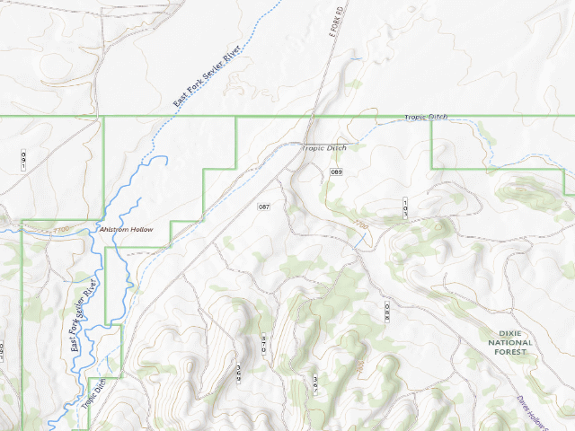 USGS topographic map of Daves Hollow Dispersed Camping