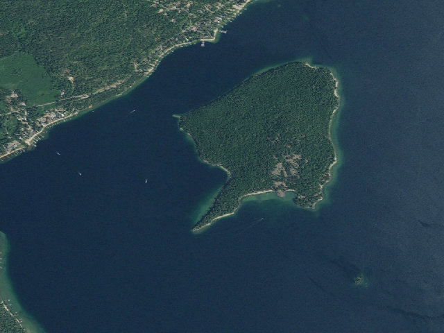 Aerial image of Kalispell Island-002