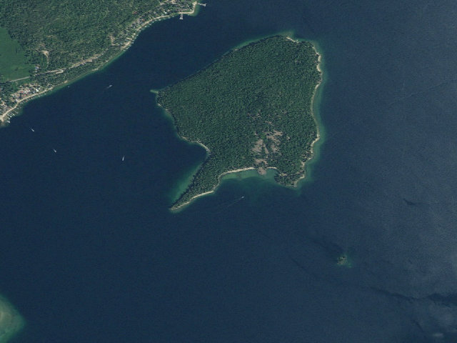 Aerial image of Kalispell Island-015