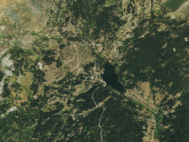 Aerial image of Lake Irwin Campground