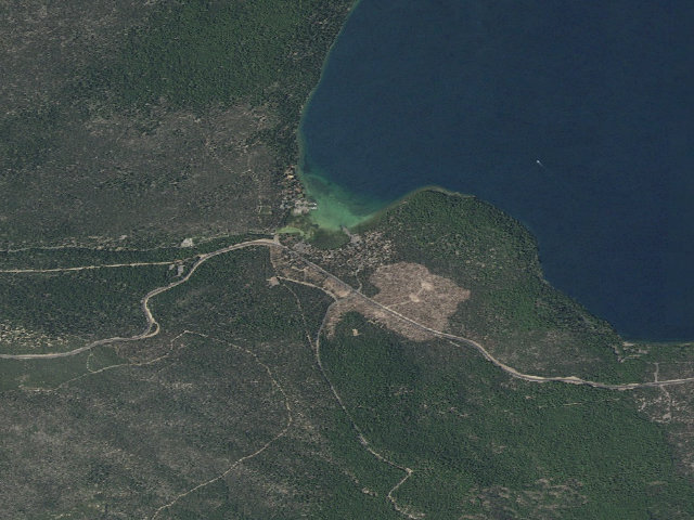 Aerial image of Paulina Lake