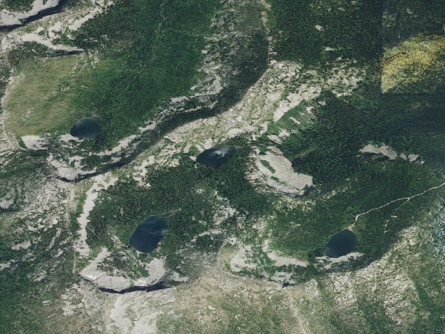Aerial image of Roman Nose Middle Lake (1)