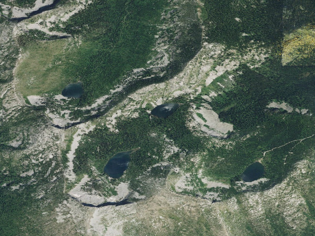 Aerial image of Roman Nose Middle Lake (1)