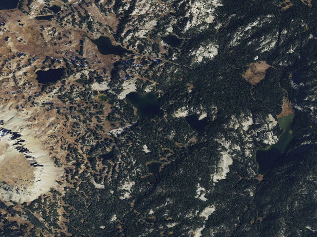 Aerial image of Round Lake-004