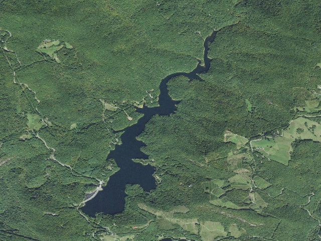 Aerial image of Wolf Creek Lake Dispersed Campsites